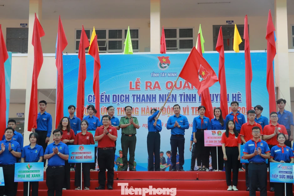 Tuổi trẻ Tây Ninh khởi động mùa hè tình nguyện Tuổi trẻ Tây Ninh khởi động mùa hè tình nguyện