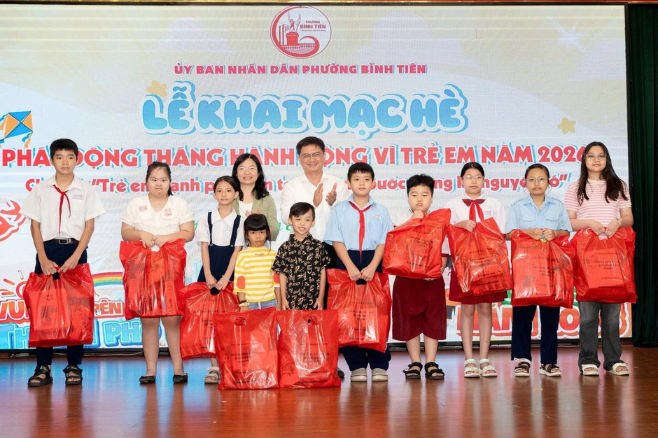 Tuổi trẻ TPHCM hứng khởi mang 'Mùa hè số' vào hè tình nguyện Tuổi trẻ TPHCM hứng khởi mang 'Mùa hè số' vào hè tình nguyện