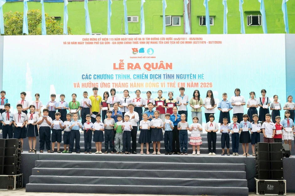 Tuổi trẻ TPHCM hứng khởi mang 'Mùa hè số' vào hè tình nguyện Tuổi trẻ TPHCM hứng khởi mang 'Mùa hè số' vào hè tình nguyện