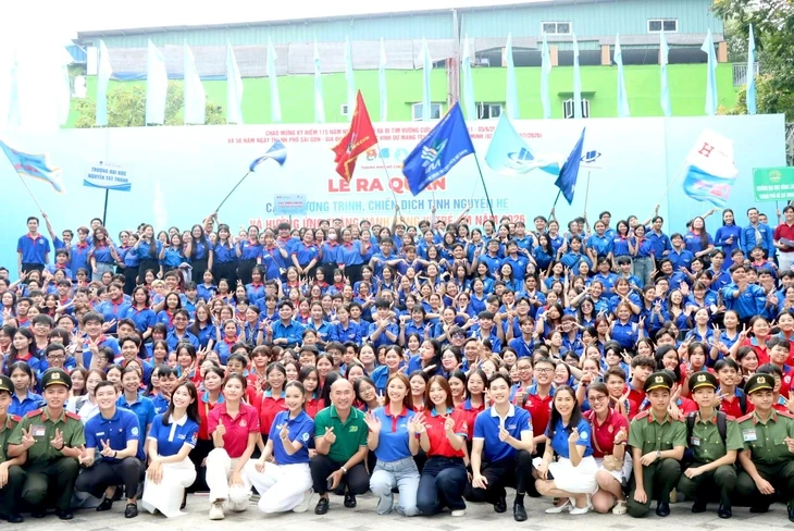 Tuổi trẻ TP.HCM khởi động 'Mùa hè số' Tuổi trẻ TP.HCM khởi động 'Mùa hè số'