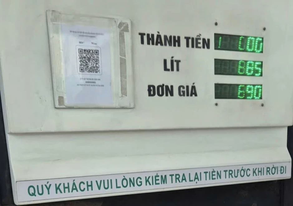 Tuyến đường 17 km có 6 cây xăng không chấp nhận thanh toán chuyển khoản ở TP.HCM