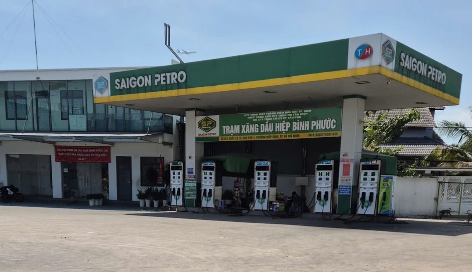 Tuyến đường 17 km có 6 cây xăng không chấp nhận thanh toán chuyển khoản ở TP.HCM
