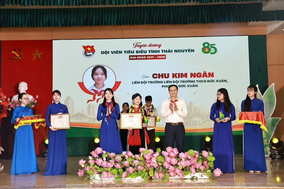 Tuyên dương Tổng phụ trách Đội, đội viên tiêu biểu Thái Nguyên giai đoạn 2021 - 2026 Tuyên dương Tổng phụ trách Đội, đội viên tiêu biểu Thái Nguyên giai đoạn 2021 - 2026