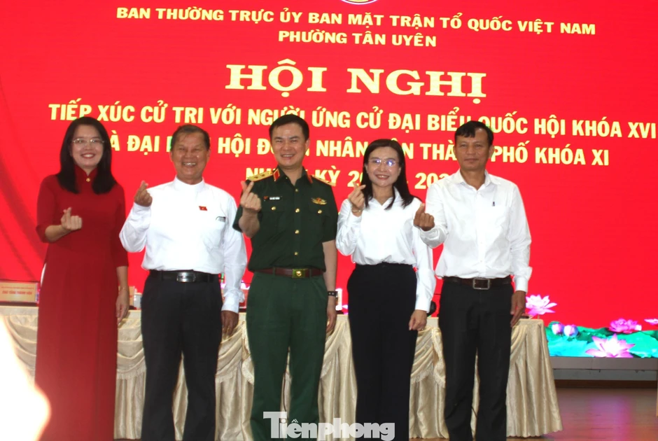Ứng cử viên cam kết bằng tâm huyết và trách nhiệm, cử tri TPHCM đặt niềm tin Ứng cử viên cam kết bằng tâm huyết và trách nhiệm, cử tri TPHCM đặt niềm tin