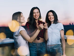 Vì sao ngày 8/3 là Ngày Quốc tế Phụ nữ?