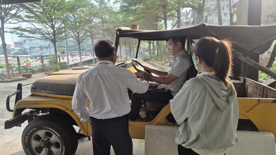 Vì sao nhiều người chưa có xe nhưng vẫn học bằng lái ô tô? Vì sao nhiều người chưa có xe nhưng vẫn học bằng lái ô tô?