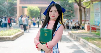 Vì sao sinh viên thích mặc áo dài trong ngày nhận bằng tốt nghiệp?