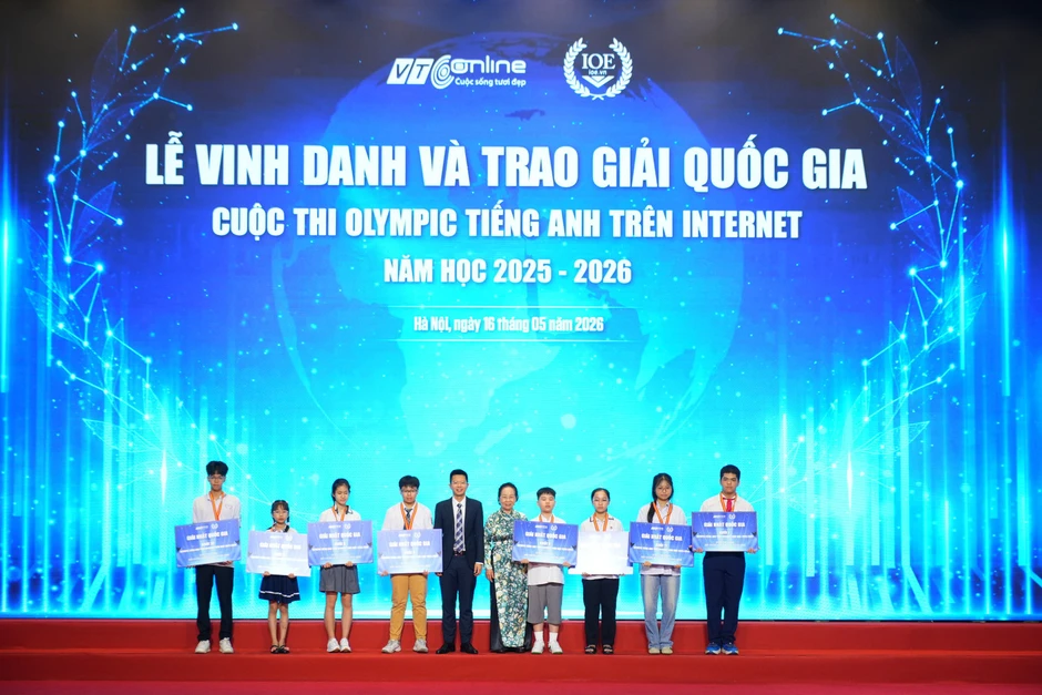 Vinh danh và trao giải quốc gia cuộc thi Olympic tiếng Anh trên Internet Vinh danh và trao giải quốc gia cuộc thi Olympic tiếng Anh trên Internet