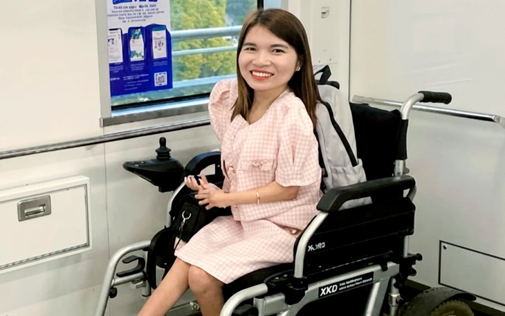 'Vũ trụ lặng im' của người điếc cần chiếc ốc tai tình thương 'Vũ trụ lặng im' của người điếc cần chiếc ốc tai tình thương