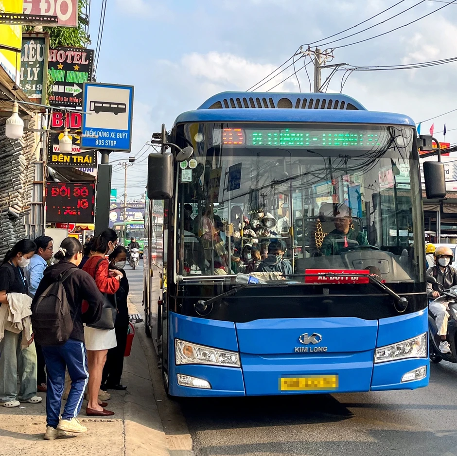 Vui mừng nếu miễn phí xe buýt nhưng người trẻ mong thêm những điều này… Vui mừng nếu miễn phí xe buýt nhưng người trẻ mong thêm những điều này…