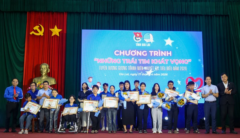 Vượt lên nghịch cảnh, thanh niên khuyết tật Gia Lai truyền cảm hứng mạnh mẽ Vượt lên nghịch cảnh, thanh niên khuyết tật Gia Lai truyền cảm hứng mạnh mẽ