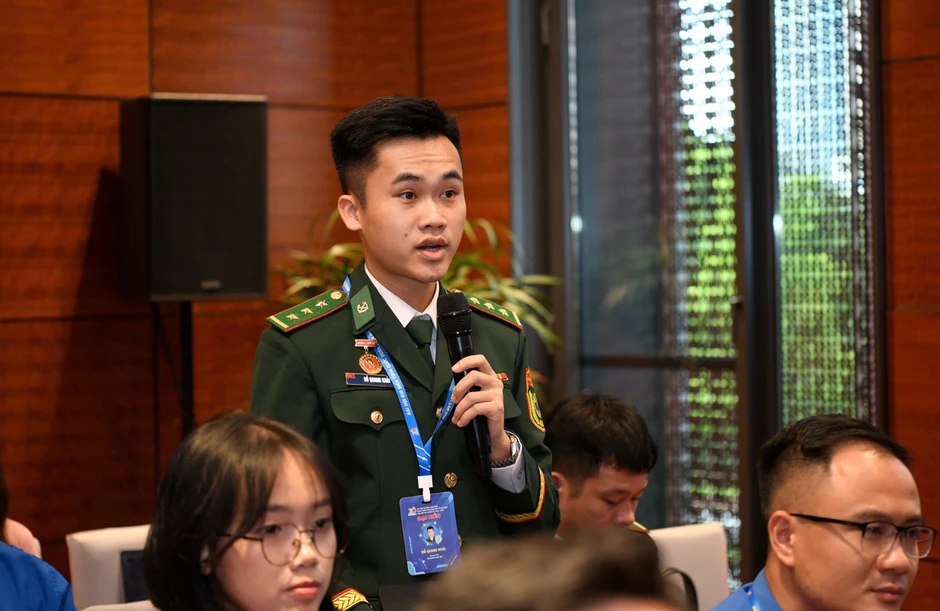 Xây dựng ‘sức đề kháng tư tưởng’ và năng lực công dân số cho thanh niên Xây dựng ‘sức đề kháng tư tưởng’ và năng lực công dân số cho thanh niên