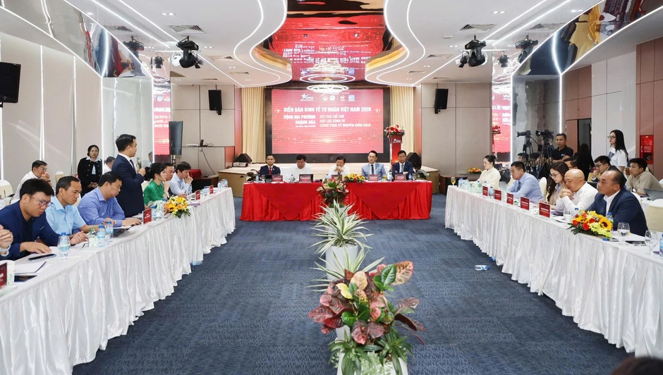 Xây dựng thể chế kiến tạo từ 'đặt hàng' của cộng đồng doanh nghiệp Xây dựng thể chế kiến tạo từ 'đặt hàng' của cộng đồng doanh nghiệp