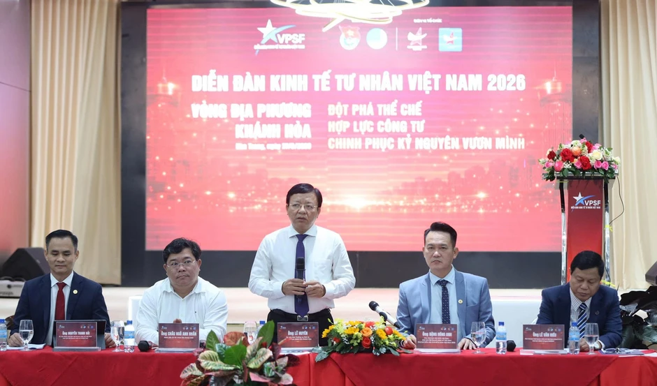 Xây dựng thể chế kiến tạo từ 'đặt hàng' của cộng đồng doanh nghiệp Xây dựng thể chế kiến tạo từ 'đặt hàng' của cộng đồng doanh nghiệp