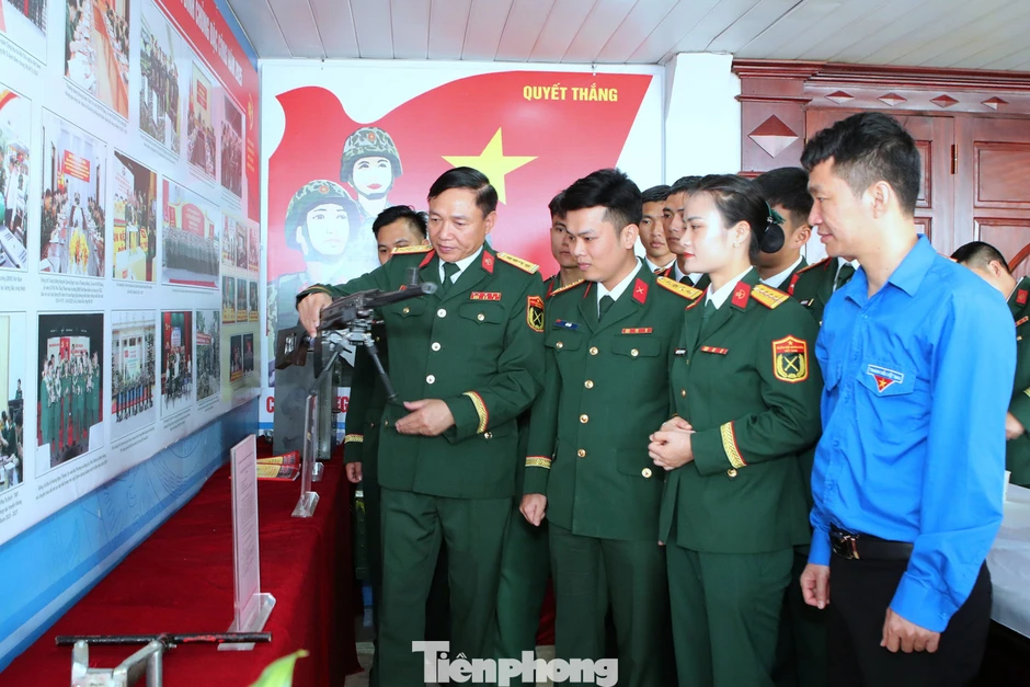 Xây dựng thế hệ thanh niên Đặc công có ‘sức đề kháng’ tuyệt đối trước thông tin xấu độc trên mạng Xây dựng thế hệ thanh niên Đặc công có ‘sức đề kháng’ tuyệt đối trước thông tin xấu độc trên mạng