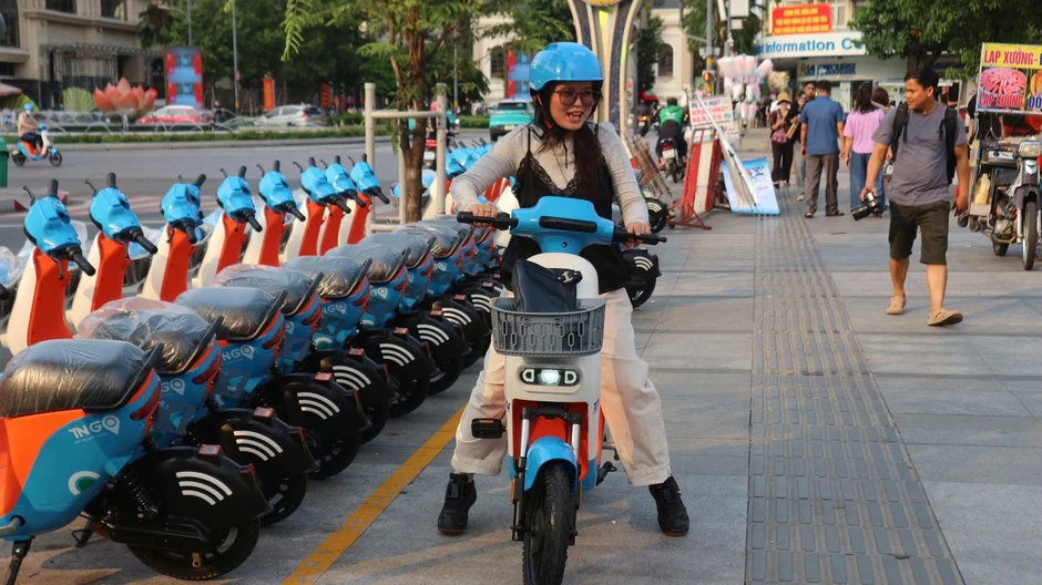 Xe đạp điện công cộng giữa trung tâm TP.HCM có gì mà người dân rủ nhau đi thử? Xe đạp điện công cộng giữa trung tâm TP.HCM có gì mà người dân rủ nhau đi thử?