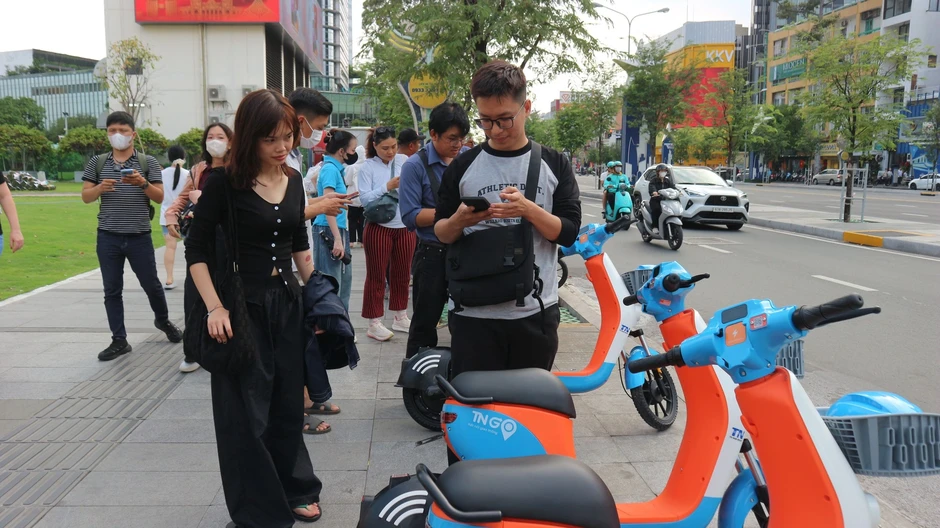 Xe đạp điện công cộng giữa trung tâm TP.HCM có gì mà người dân rủ nhau đi thử? Xe đạp điện công cộng giữa trung tâm TP.HCM có gì mà người dân rủ nhau đi thử?