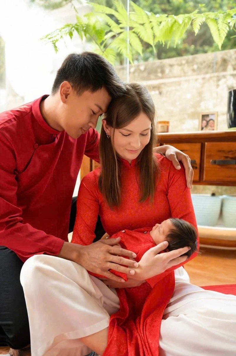 Yêu chàng trai Cà Mau sau chuyến du lịch, cô gái Đức vượt 9.000km đến kết duyên Yêu chàng trai Cà Mau sau chuyến du lịch, cô gái Đức vượt 9.000km đến kết duyên