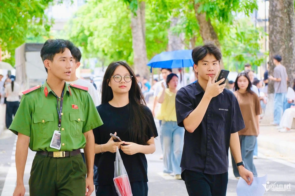 '1 chọi 11' và ước mơ làm công an của 23.000 thí sinh '1 chọi 11' và ước mơ làm công an của 23.000 thí sinh
