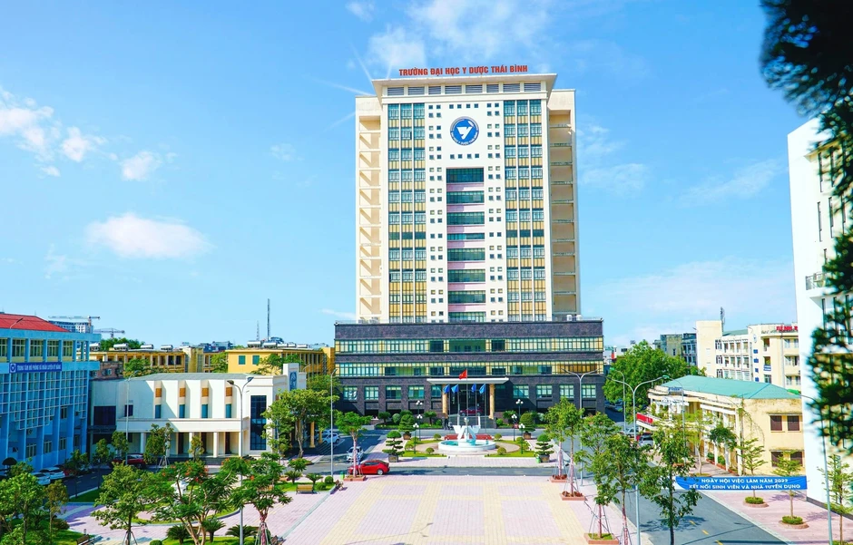 10 đại học đào tạo Y, Dược hàng đầu tại Việt Nam 10 đại học đào tạo Y, Dược hàng đầu tại Việt Nam