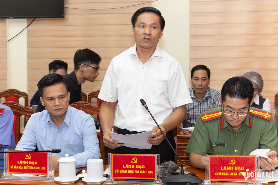 100% học sinh tại điểm thi Trường THPT Chuyên Tuyên Quang mong muốn được thi lại 100% học sinh tại điểm thi Trường THPT Chuyên Tuyên Quang mong muốn được thi lại
