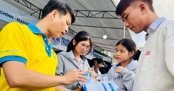 2 ngày cuối đăng ký đại học: Dùng AI chọn ngành, thí sinh có thể “mắc bẫy”