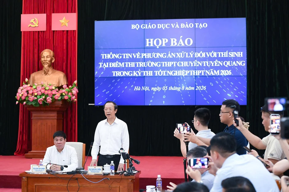 328 thí sinh chuyên Tuyên Quang phải thi lại tốt nghiệp THPT những môn nào? 328 thí sinh chuyên Tuyên Quang phải thi lại tốt nghiệp THPT những môn nào?