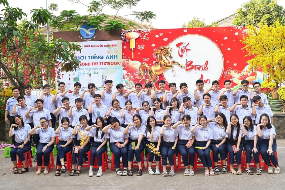 46 học sinh một lớp ở TPHCM cùng trúng tuyển Y khoa, Răng - Hàm - Mặt các ĐH Y lớn 46 học sinh một lớp ở TPHCM cùng trúng tuyển Y khoa, Răng - Hàm - Mặt các ĐH Y lớn