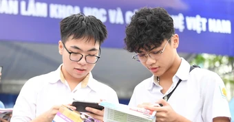 Bỏ cộng điểm IELTS nhưng không nên 'xóa sổ' học sinh giỏi khi xét tuyển đại học