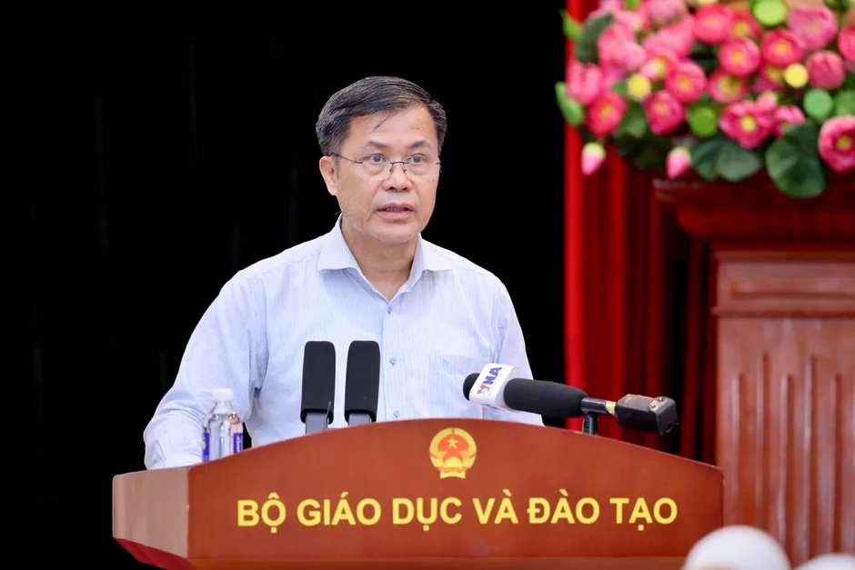 Bộ GD&ĐT nói gì về thi tốt nghiệp THPT trên máy tính từ 2027? Bộ GD&ĐT nói gì về thi tốt nghiệp THPT trên máy tính từ 2027?