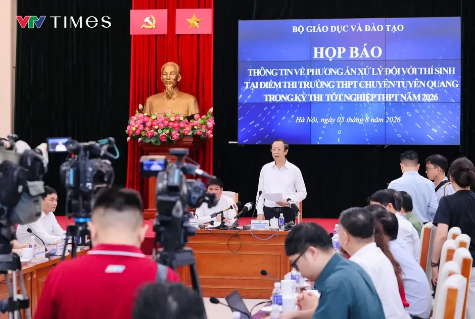 Bộ GD&ĐT: Thi lại tại Tuyên Quang không ảnh hưởng quyền lợi thí sinh Bộ GD&ĐT: Thi lại tại Tuyên Quang không ảnh hưởng quyền lợi thí sinh