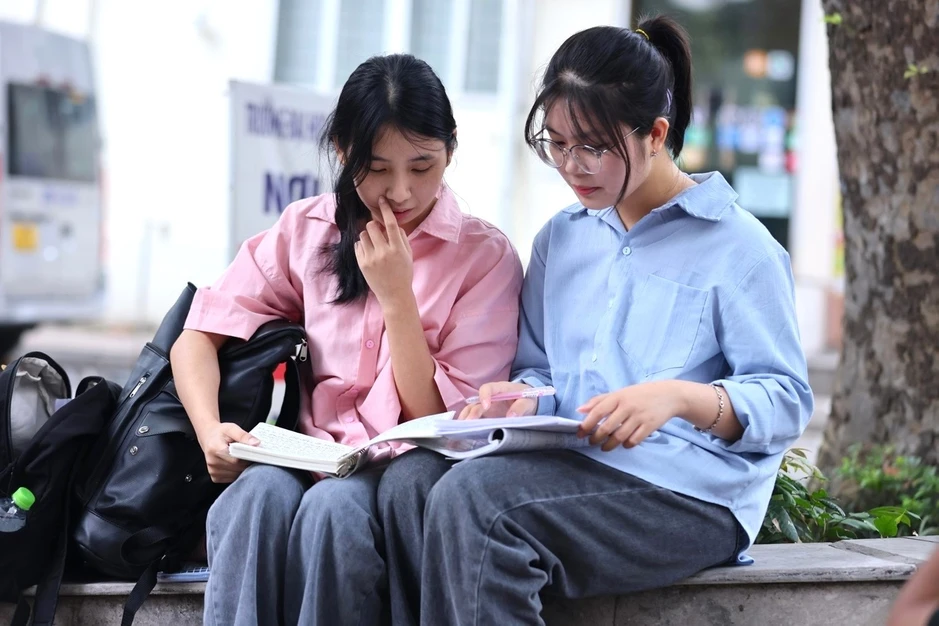 Bộ GD-ĐT chỉ rõ 3 sai lầm khi thí sinh đăng ký nguyện vọng xét tuyển đại học Bộ GD-ĐT chỉ rõ 3 sai lầm khi thí sinh đăng ký nguyện vọng xét tuyển đại học