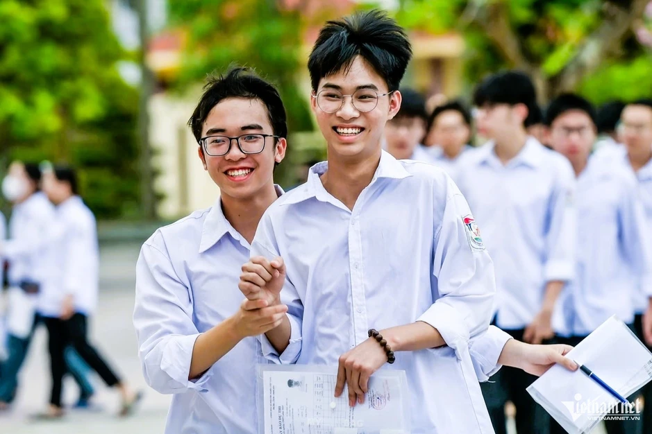 Bộ GD-ĐT nêu tín hiệu tích cực sau khi thí sinh đăng ký thi tốt nghiệp THPT 2026 Bộ GD-ĐT nêu tín hiệu tích cực sau khi thí sinh đăng ký thi tốt nghiệp THPT 2026