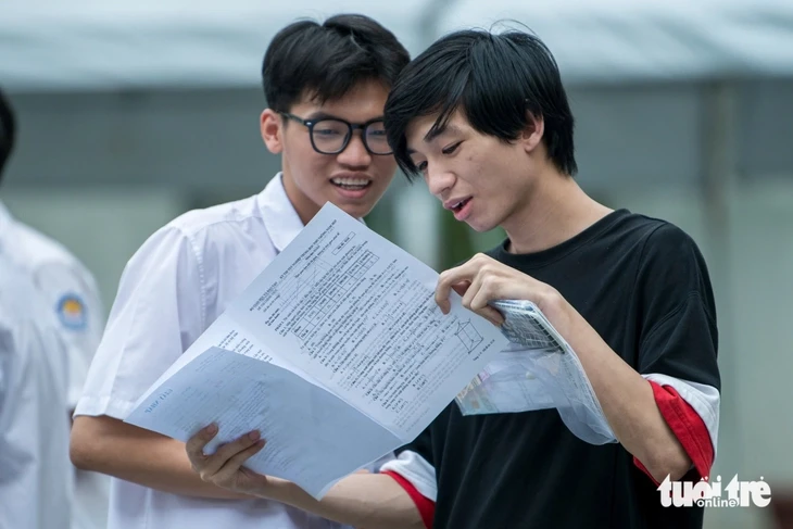 Bộ Giáo dục và Đào tạo yêu cầu trường đại học quy đổi điểm tương đương phải đơn giản, dễ hiểu Bộ Giáo dục và Đào tạo yêu cầu trường đại học quy đổi điểm tương đương phải đơn giản, dễ hiểu