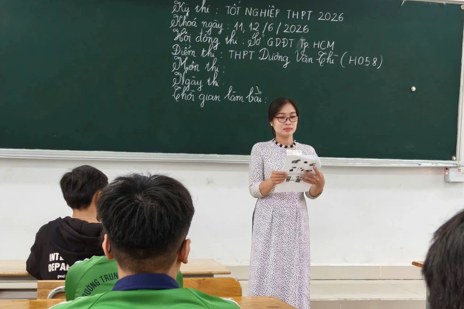 Bộ trưởng Hoàng Minh Sơn thị sát điểm thi tốt nghiệp THPT 2026 Bộ trưởng Hoàng Minh Sơn thị sát điểm thi tốt nghiệp THPT 2026