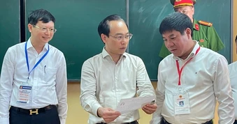 Bộ trưởng Hoàng Minh Sơn thị sát điểm thi tốt nghiệp THPT 2026