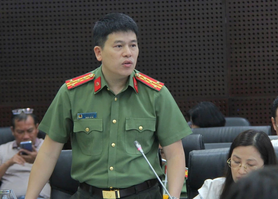 Bộ trưởng yêu cầu siết bảo mật đề thi THPT 2026 trước gian lận công nghệ cao Bộ trưởng yêu cầu siết bảo mật đề thi THPT 2026 trước gian lận công nghệ cao