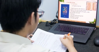 Cao điểm ôn thi tốt nghiệp THPT: Người 'áp lực kinh khủng', người giảm lo âu