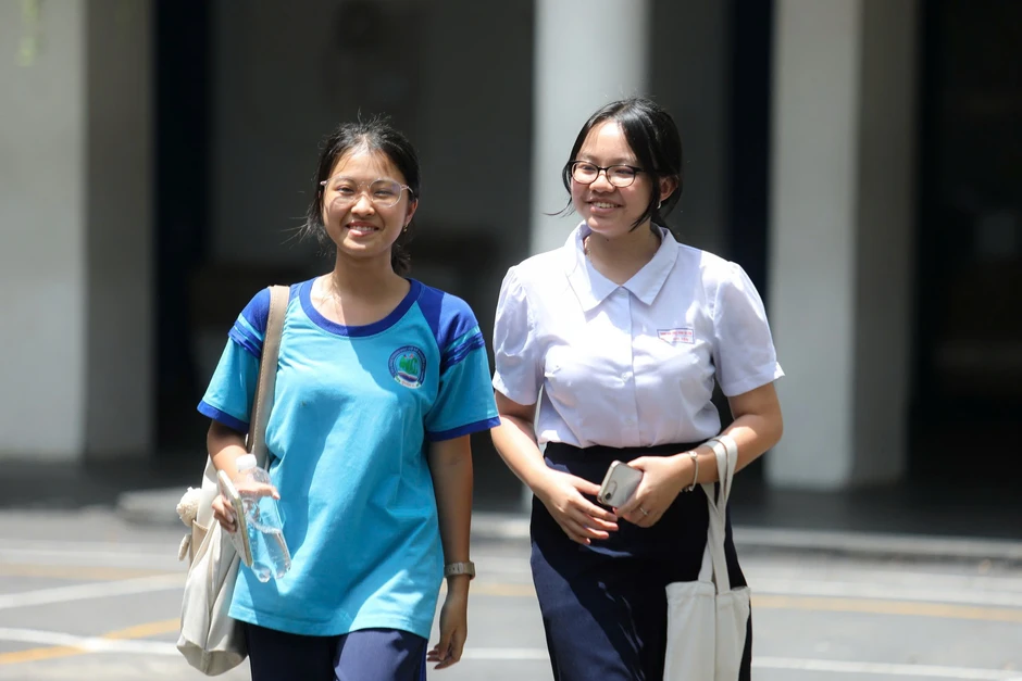Cao điểm thi lớp 10 năm 2026: Học sinh 5 tỉnh “vượt vũ môn” Cao điểm thi lớp 10 năm 2026: Học sinh 5 tỉnh “vượt vũ môn”