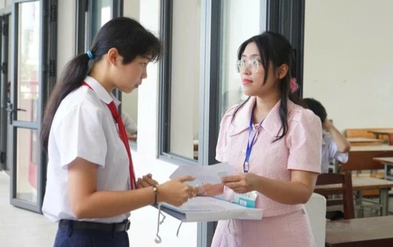 Chỉ tiêu lớp 10: Hơn 7.000 học sinh Đà Nẵng có nguy cơ trượt' công lập Chỉ tiêu lớp 10: Hơn 7.000 học sinh Đà Nẵng có nguy cơ trượt' công lập