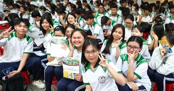 Chọn môn thi tốt nghiệp THPT của học sinh TPHCM tiếp tục ngược chiều cả nước