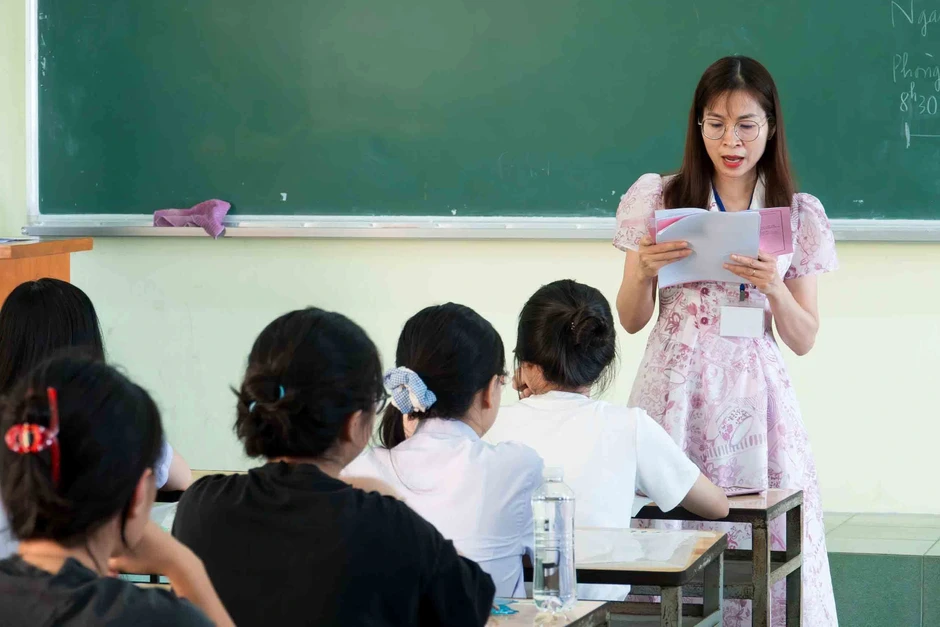 Chuyên gia, thí sinh trên 1.000 điểm bày cách ôn thi đánh giá năng lực Chuyên gia, thí sinh trên 1.000 điểm bày cách ôn thi đánh giá năng lực