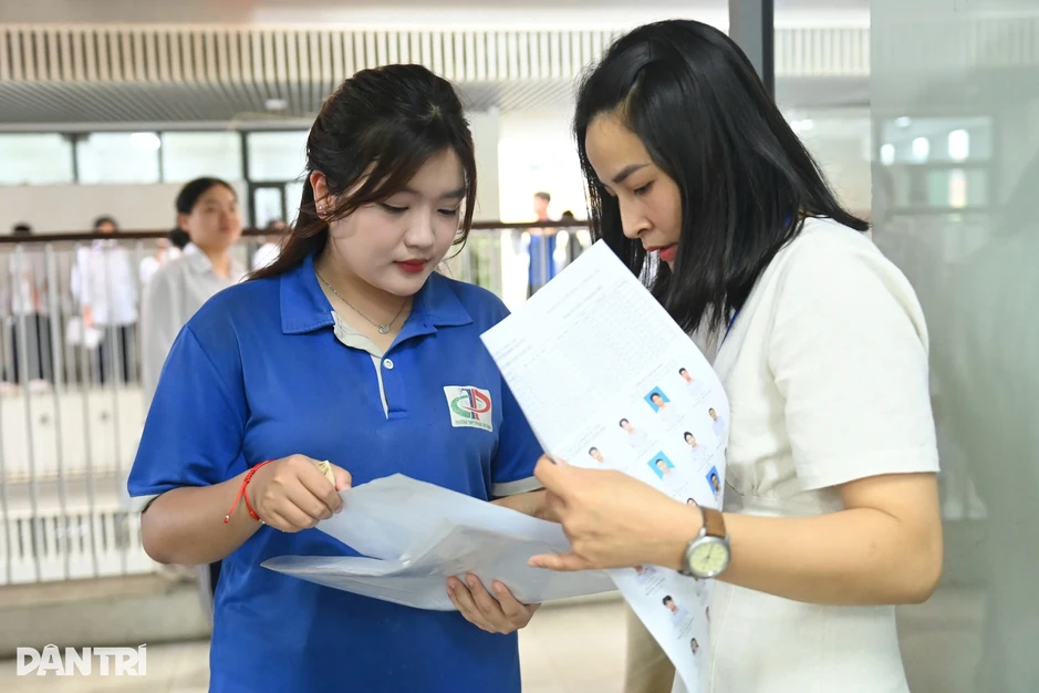 Công an Hà Nội lưu ý đặc biệt với quần áo của thí sinh thi tốt nghiệp THPT