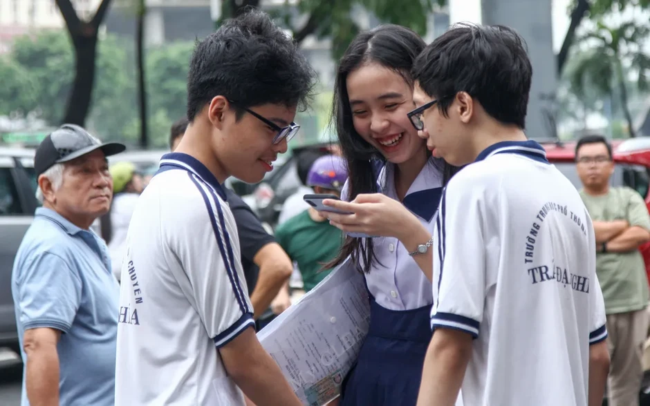 Công bố số lượng học sinh đăng ký nguyện vọng 1 vào lớp 10 các trường công lập tại TP Hồ Chí Minh Công bố số lượng học sinh đăng ký nguyện vọng 1 vào lớp 10 các trường công lập tại TP Hồ Chí Minh