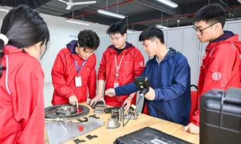 Đại học Bách khoa Hà Nội siết quy đổi IELTS, giảm tổ hợp xét tuyển