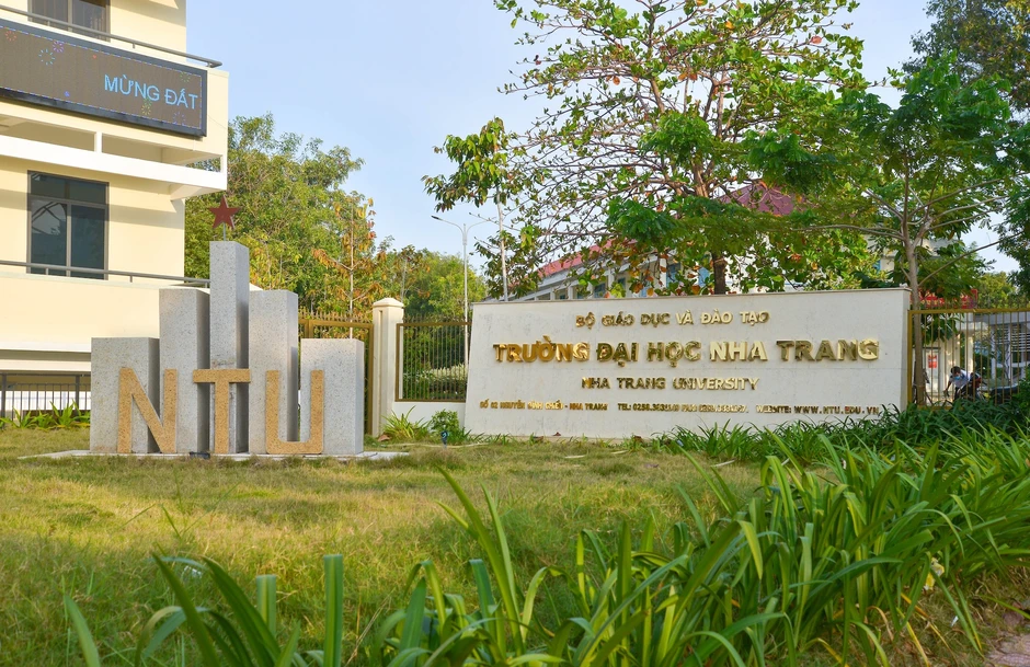 Đại học dạy học linh hoạt khi mưa lũ, thậm chí tạm dừng thi tập trung Đại học dạy học linh hoạt khi mưa lũ, thậm chí tạm dừng thi tập trung