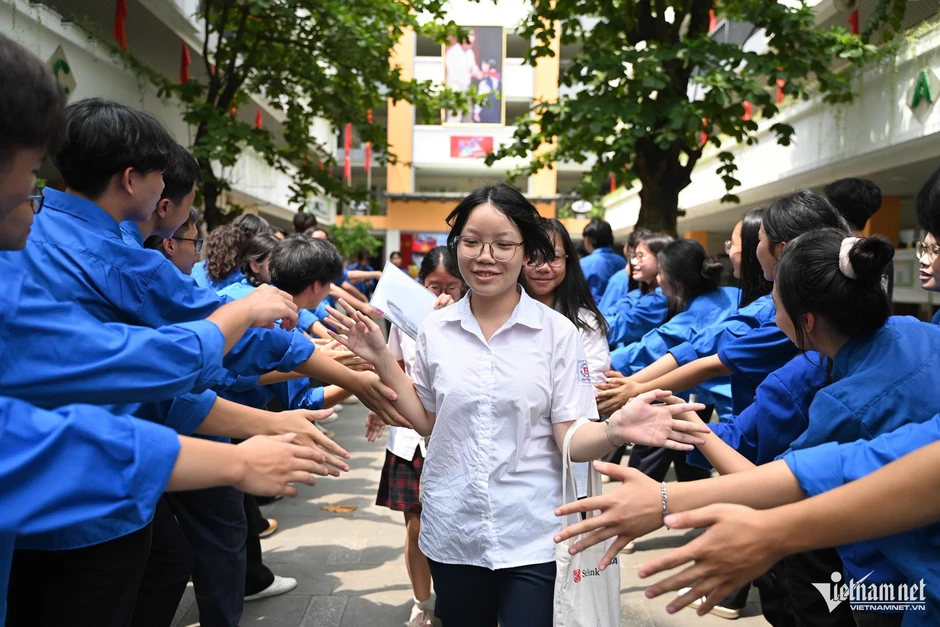 Đáp án môn Toán thi vào lớp 10 tại Hà Nội năm 2026 Đáp án môn Toán thi vào lớp 10 tại Hà Nội năm 2026