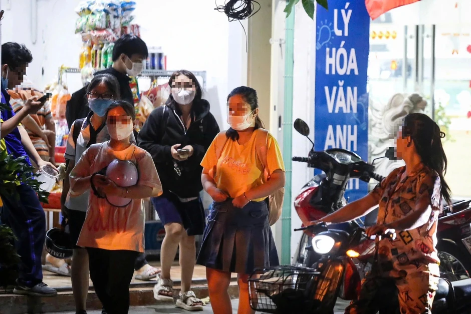 Dạy thêm học thêm 'siết chỗ này là chảy chỗ khác', vì sao? Dạy thêm học thêm 'siết chỗ này là chảy chỗ khác', vì sao?