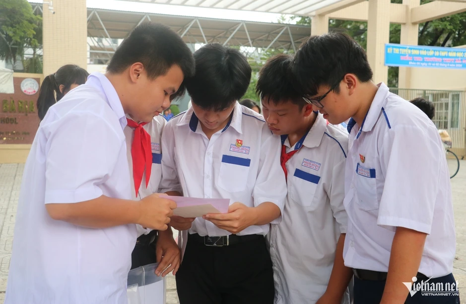 Đề thi lớp 10 TPHCM gặp sự cố mất chữ, phải sử dụng đề dự phòng Đề thi lớp 10 TPHCM gặp sự cố mất chữ, phải sử dụng đề dự phòng