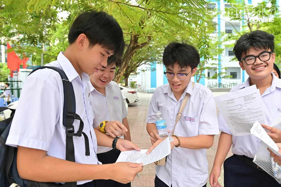 Đề thi và đáp án môn Tiếng Anh vào lớp 10 của Khánh Hòa năm 2026 Đề thi và đáp án môn Tiếng Anh vào lớp 10 của Khánh Hòa năm 2026